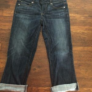 AE jean capris size 10